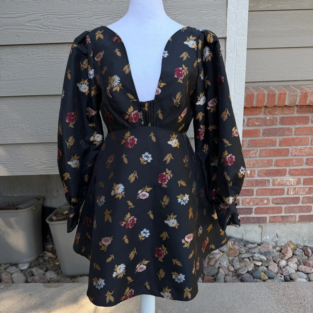 Sculpted V Neck Aline Mini Black Floral Dress Maeve by Anthropologie Size 4 NEW - Picture 2 of 13